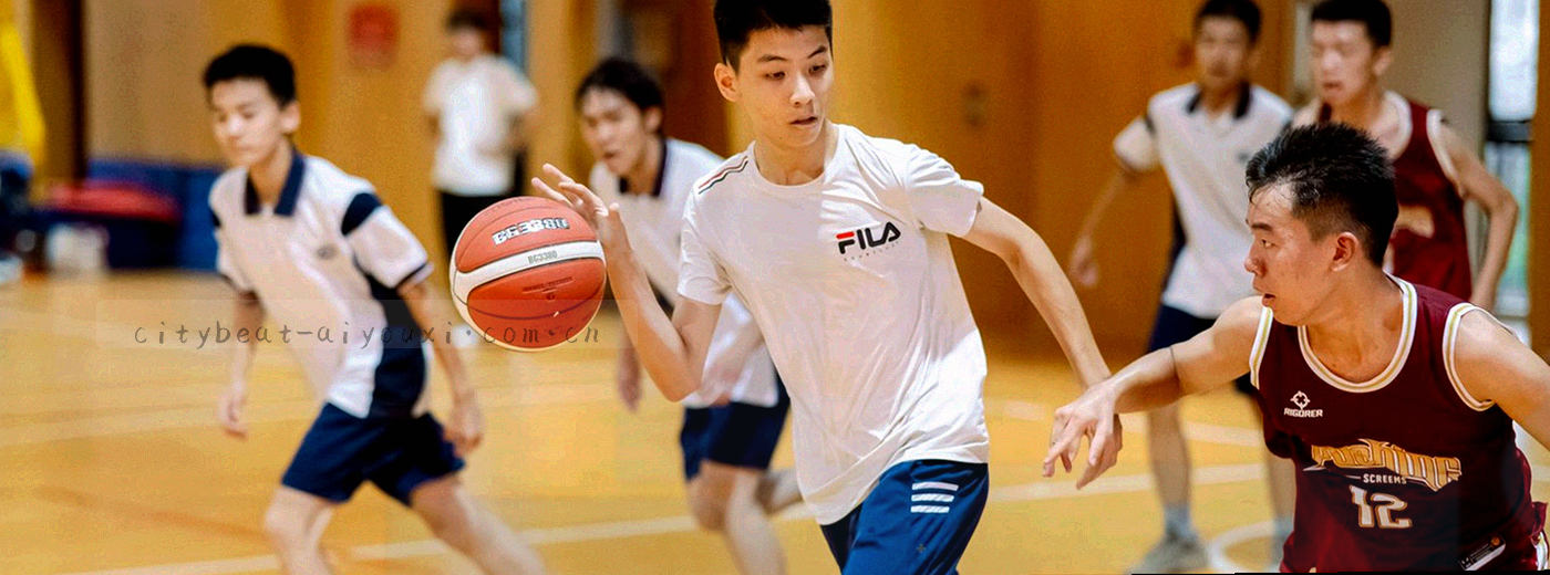 深色背景上延伸的跑道线条与等距编号刻度构成的抽象图形